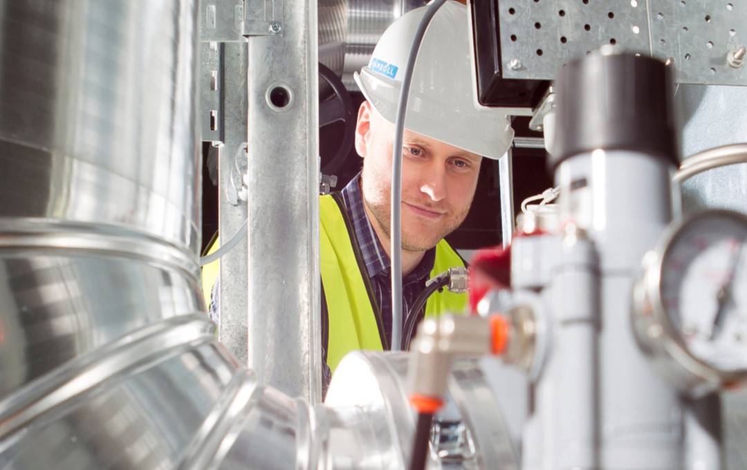 Service & maintenance Service & maintenance